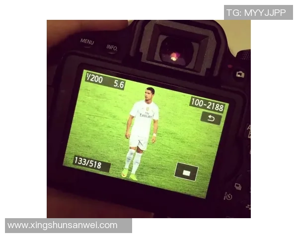 足球巨星生活趣事揭秘 盘点那些不为人知的趣味瞬间与幕后故事