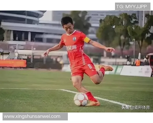 高中足球球星崭露头角 成为未来职业联赛的潜力股